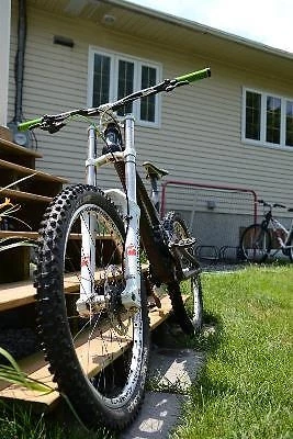 Vlo Evil Undead Carbon 3 Vlo Evil Undead Carbon